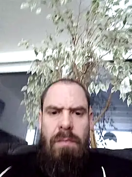 Snapshot of Lost-in-Berlin chatting on December 14, 2:28 am Lost-in-Berlin online show from December 14, 2:28 am