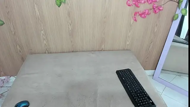 Snapshot of jenelotizz06 chatting on June 16, 2:36 am jenelotizz06 online show from June 16, 2:36 am