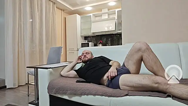 Snapshot of andy_candy_ chatting on March 21, 11:34 pm andy candy  online show from March 21, 11:34 pm