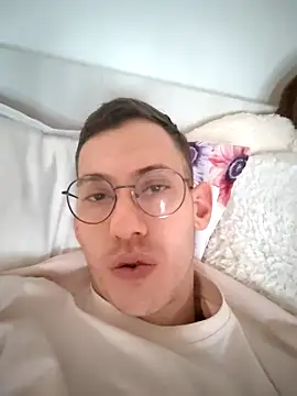 ciprianalex online show from March 29, 12:16 pm