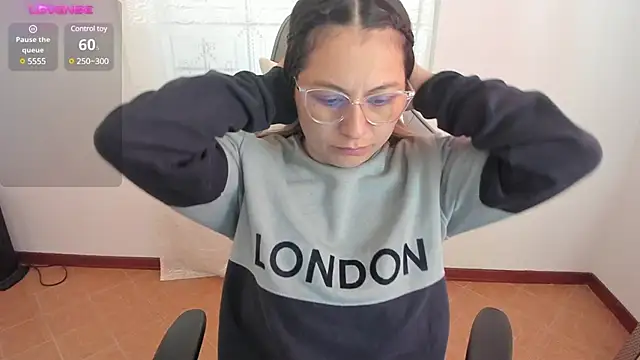 samantha  wilson online show from December 14, 1:38 pm