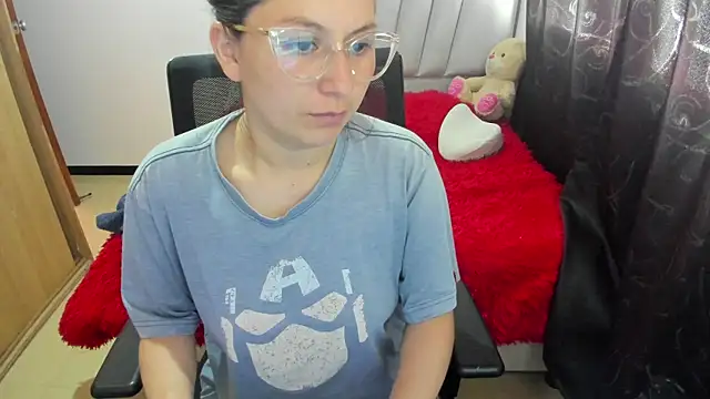 samantha  wilson online show from November 11, 1:33 pm