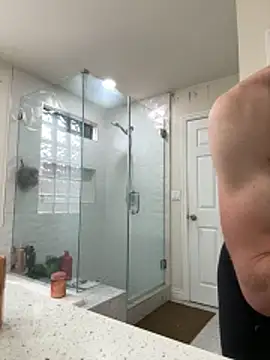 El Gizmo online show from October 26, 5:30 pm