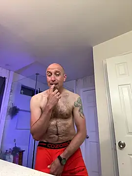 El Gizmo online show from April 4, 4:11 am