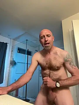 El Gizmo online show from April 7, 12:05 pm