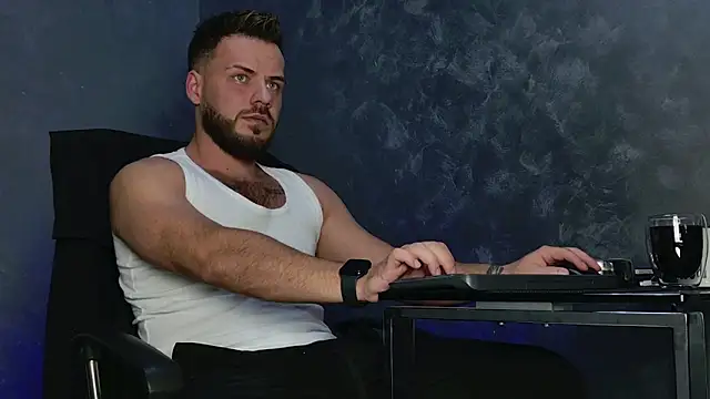 juliusmasters online show from December 2, 7:42 pm