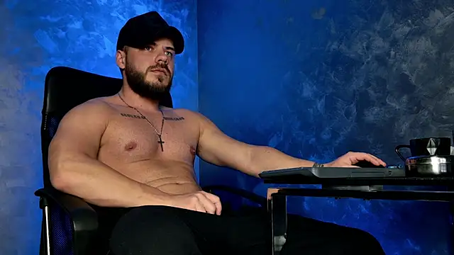 juliusmasters online show from January 8, 8:00 pm