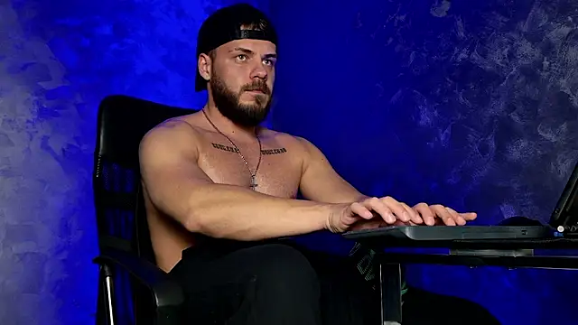 juliusmasters online show from January 9, 9:16 pm