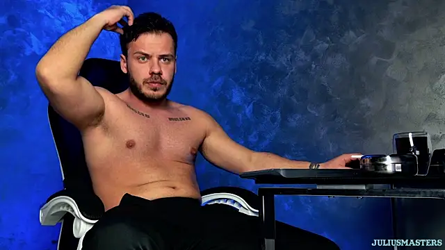 juliusmasters online show from February 26, 8:30 pm