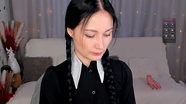 LisaMooore online show from February 13, 12:32 pm