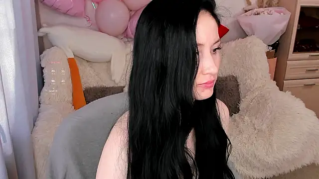 LisaMooore online show from February 5, 7:24 am