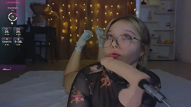 May aster online show from March 5, 6:12 am