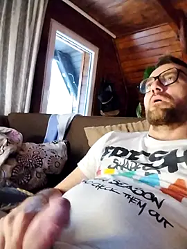 tomee83 online show from December 16, 1:27 pm