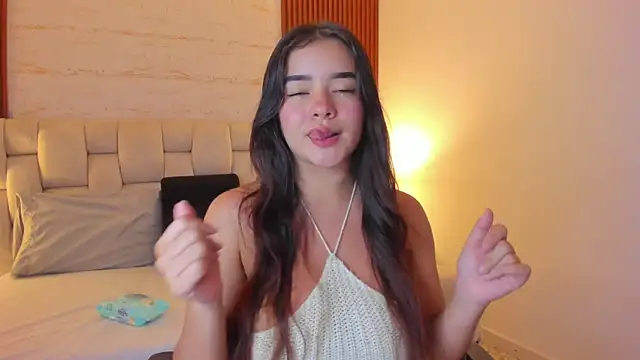 SophiaWylde online show from February 24, 3:44 am