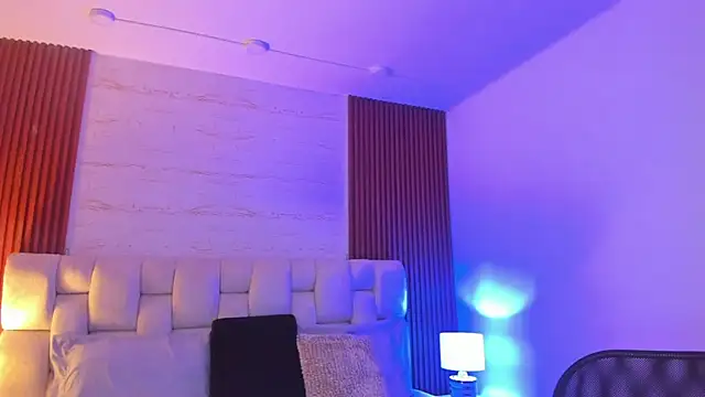 SophiaWylde online show from March 7, 9:07 am