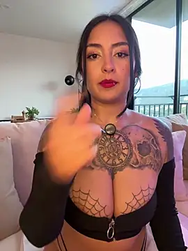 Rae Lil White online show from February 19, 11:01 pm