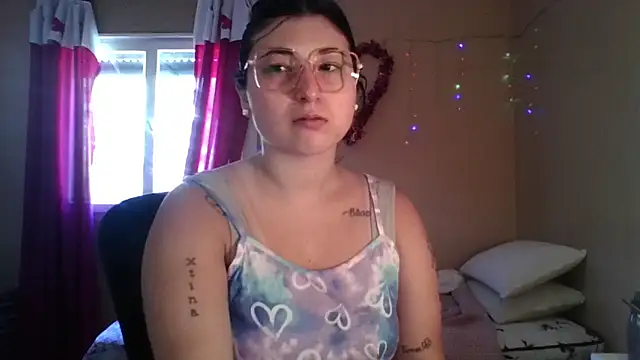 Snapshot of imsohornydacom chatting on February 7, 3:16 pm imsohornydacom online show from February 7, 3:16 pm