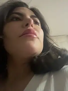 Snapshot of sukhakunis1 chatting on February 21, 8:15 am sukhakunis1 online show from February 21, 8:15 am