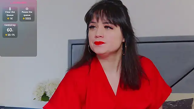 BellaHillss online show from February 14, 8:21 am