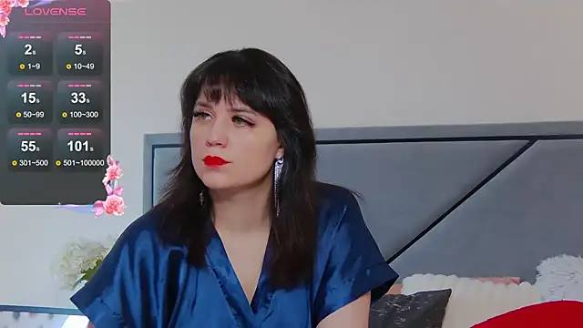 BellaHillss online show from March 15, 8:04 am