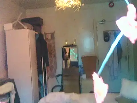 Snapshot of DaddyQuimHot chatting on March 17, 7:02 am DaddyQuimHot online show from March 17, 7:02 am