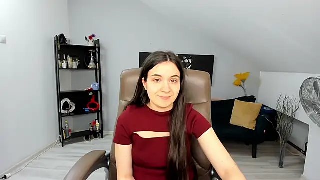 Snapshot of MelissaWiliam chatting on February 6, 11:43 am MelissaWiliam online show from February 6, 11:43 am