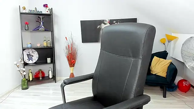 Snapshot of MelissaWiliam chatting on March 17, 2:56 pm MelissaWiliam online show from March 17, 2:56 pm