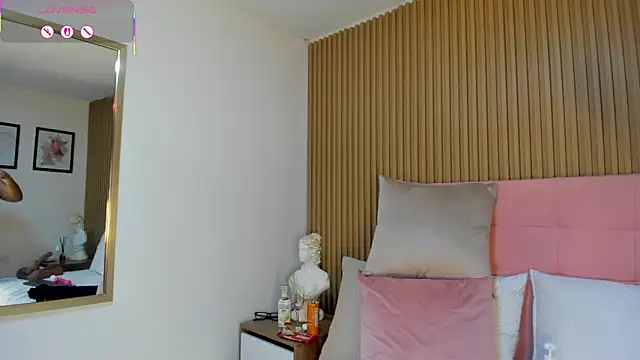 Dakota diaz  online show from March 16, 11:36 pm