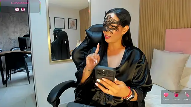 Dakota diaz  online show from March 21, 9:23 pm