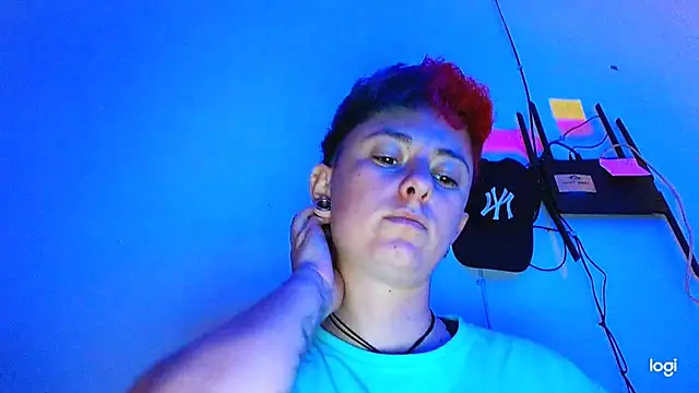 tomboyblue online show from January 16, 2:30 am