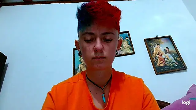 tomboyblue online show from January 28, 3:57 am