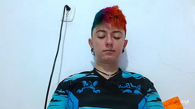 tomboyblue online show from February 5, 3:52 pm