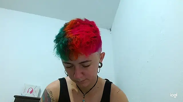 tomboyblue online show from February 14, 1:40 pm