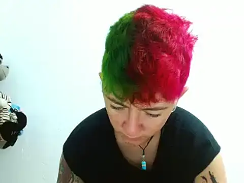 tomboyblue online show from March 8, 12:20 pm