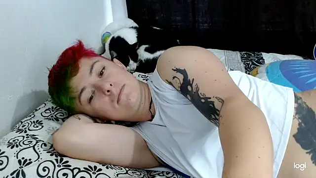 tomboyblue online show from March 11, 8:53 pm