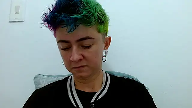 tomboyblue online show from November 1, 10:23 pm