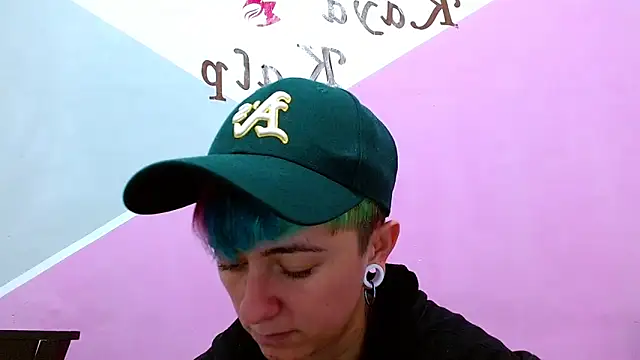 tomboyblue online show from November 14, 10:29 pm