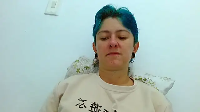 Snapshot of tomboyblue chatting on March 8, 9:29 pm tomboyblue online show from March 8, 9:29 pm