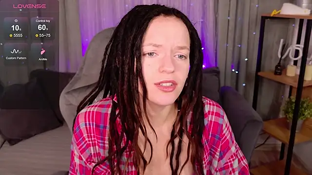 Snapshot of CoreyJane chatting on November 16, 4:51 am CoreyJane online show from November 16, 4:51 am