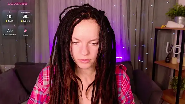 Snapshot of CoreyJane chatting on November 20, 4:34 am CoreyJane online show from November 20, 4:34 am