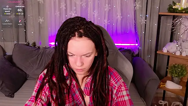 Snapshot of CoreyJane chatting on December 18, 5:57 am CoreyJane online show from December 18, 5:57 am