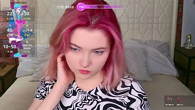 Lisa Adam online show from October 4, 7:34 pm