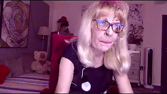 HornyMilf 555 online show from February 11, 4:12 pm