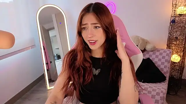 violet ch online show from November 26, 7:04 pm