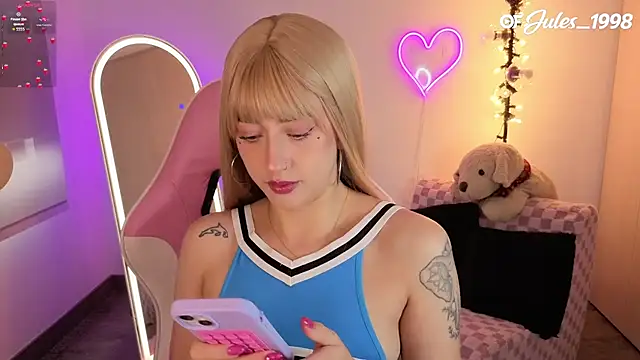 violet ch online show from February 23, 7:33 pm