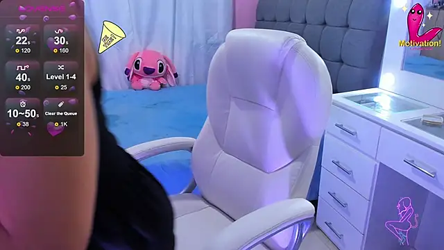 Snapshot of dahian_carter chatting on December 18, 10:57 pm dahian carter online show from December 18, 10:57 pm