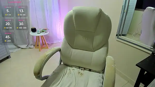 dahian carter online show from April 8, 10:15 am