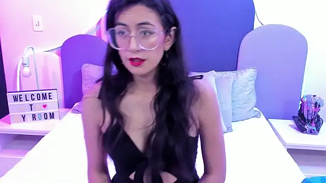 SophieGomez22 online show from February 5, 11:12 am