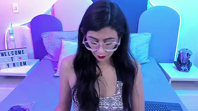 SophieGomez22 online show from February 8, 11:12 am