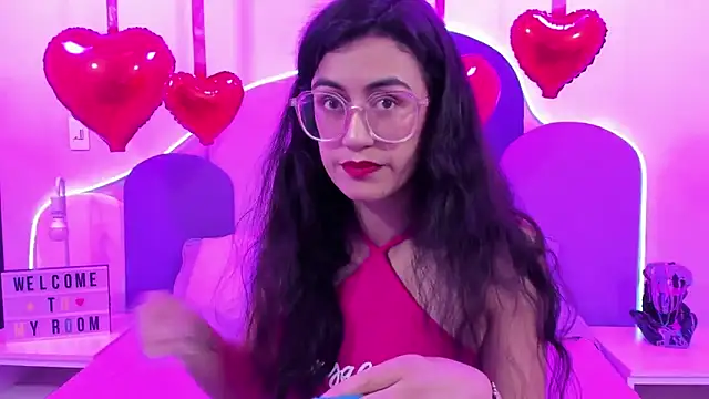 SophieGomez22 online show from February 12, 11:18 am